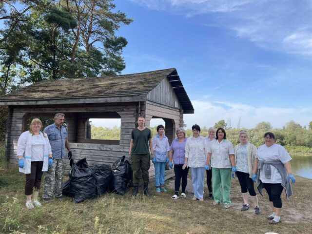 В рамках Года благоустройства  и в связи с всемирной акцией » Очистим планету от мусора